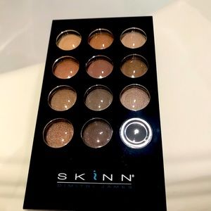 NWT Luxe Premier Eyeshadows